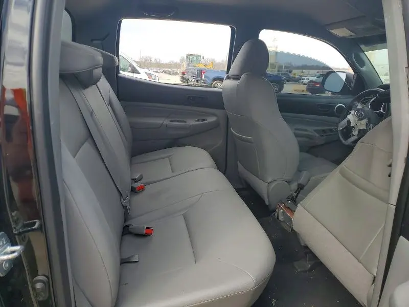 2013 TOYOTA TACOMA V6  