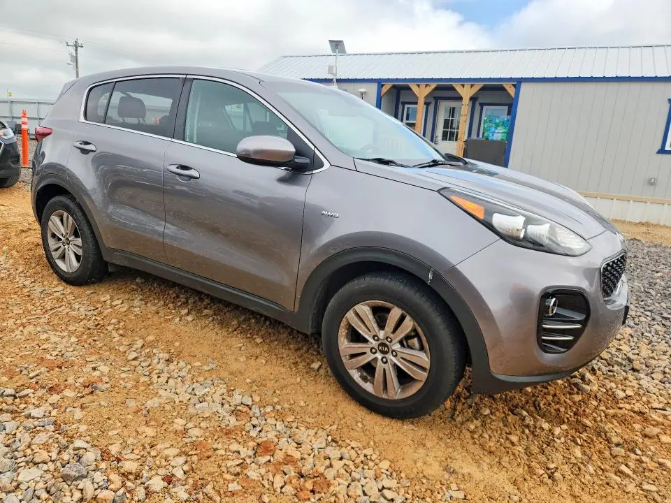 2017 KIA SPORTAGE LX  