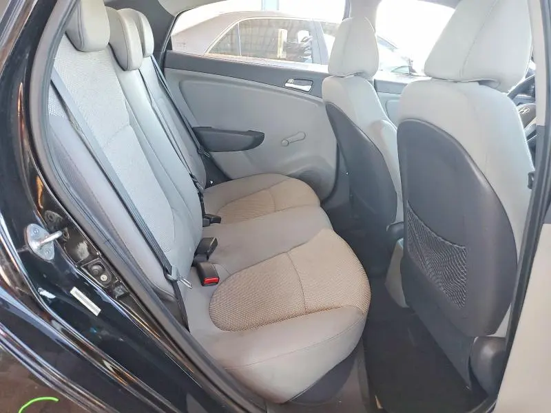 2012 HYUNDAI ACCENT GLS  