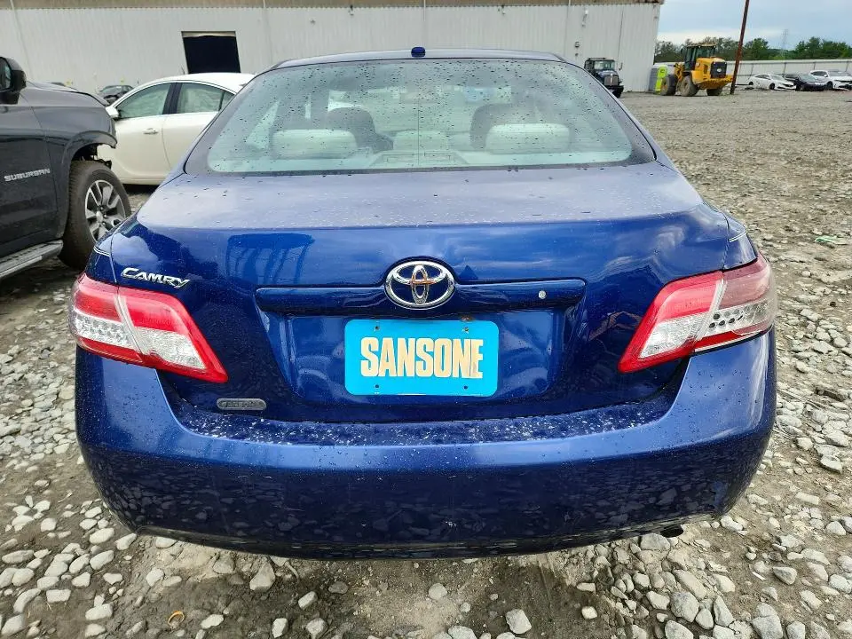 2010 TOYOTA CAMRY BASE  