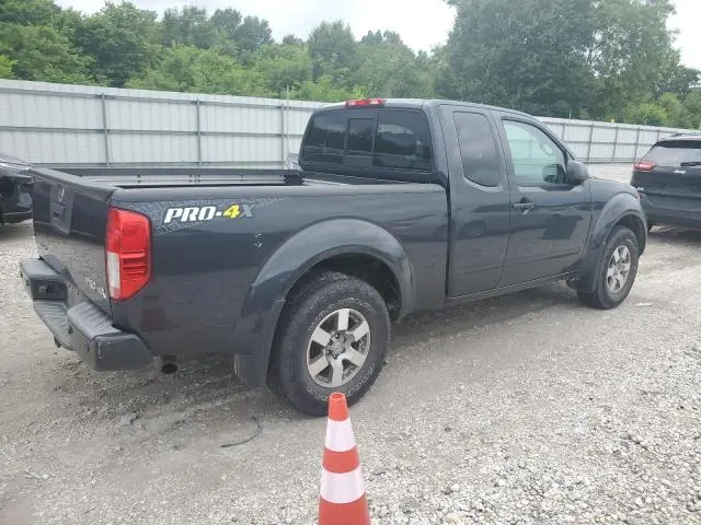 2013 NISSAN FRONTIER SV  