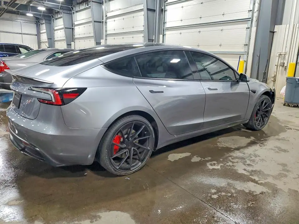 2025 TESLA MODEL 3   