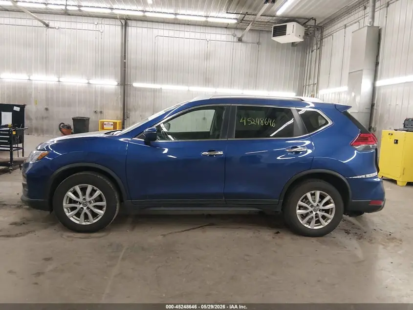 2017 NISSAN ROGUE SV