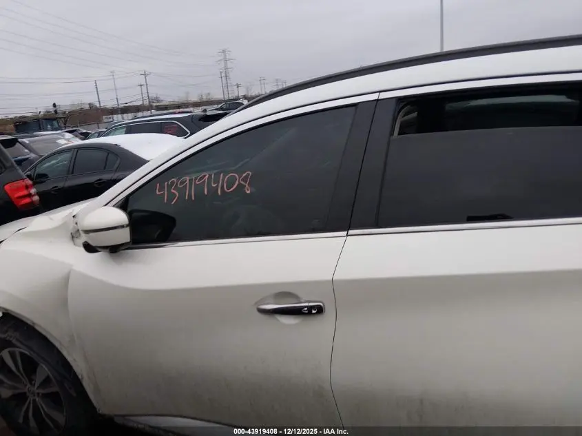 2019 NISSAN MURANO SV