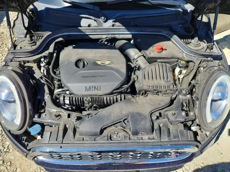 2017 MINI COOPER S  