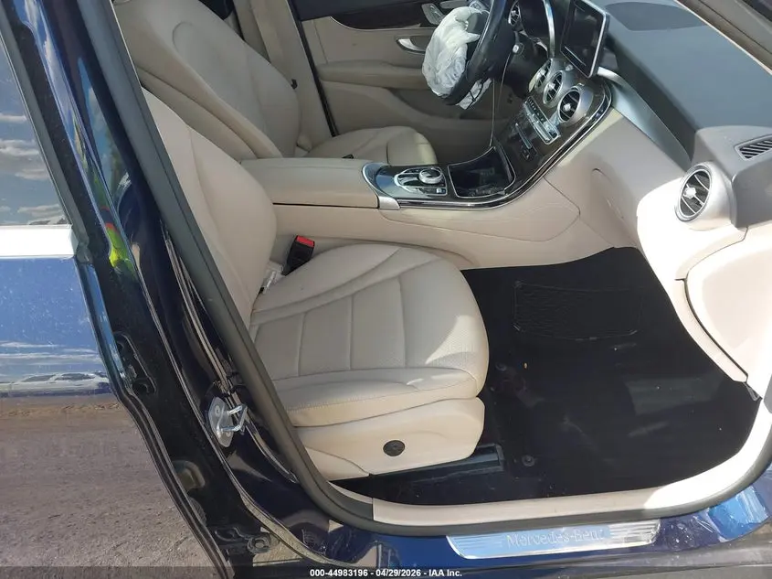 2019 MERCEDES-BENZ GLC 300 4MATIC