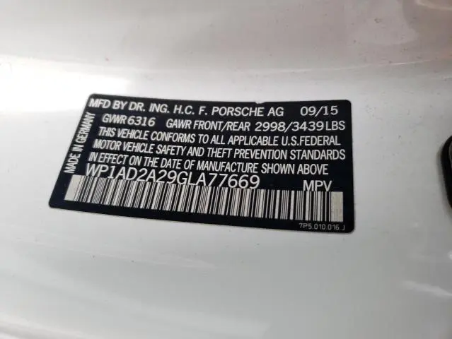 2016 PORSCHE CAYENNE GTS  