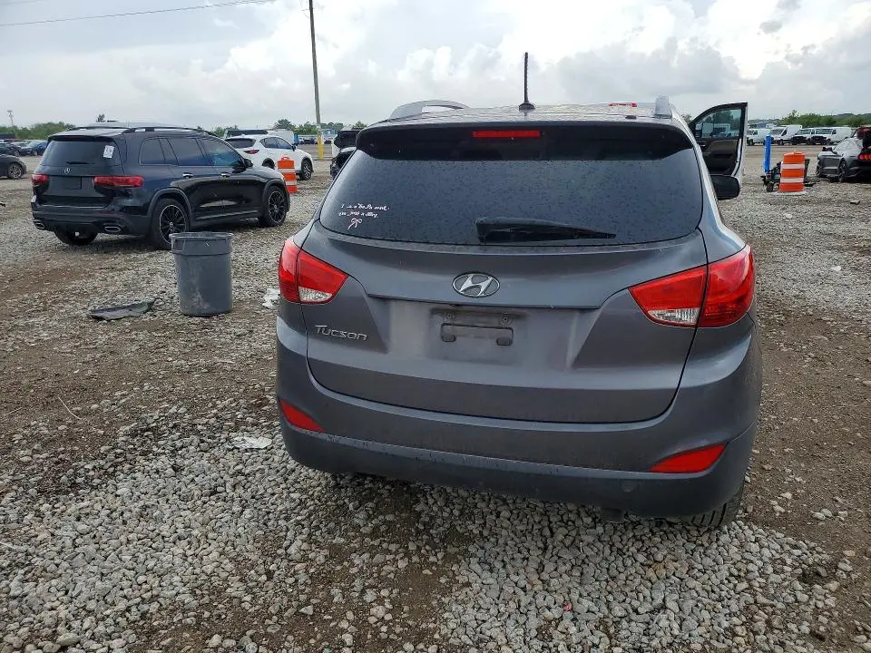 2014 HYUNDAI TUCSON SE  