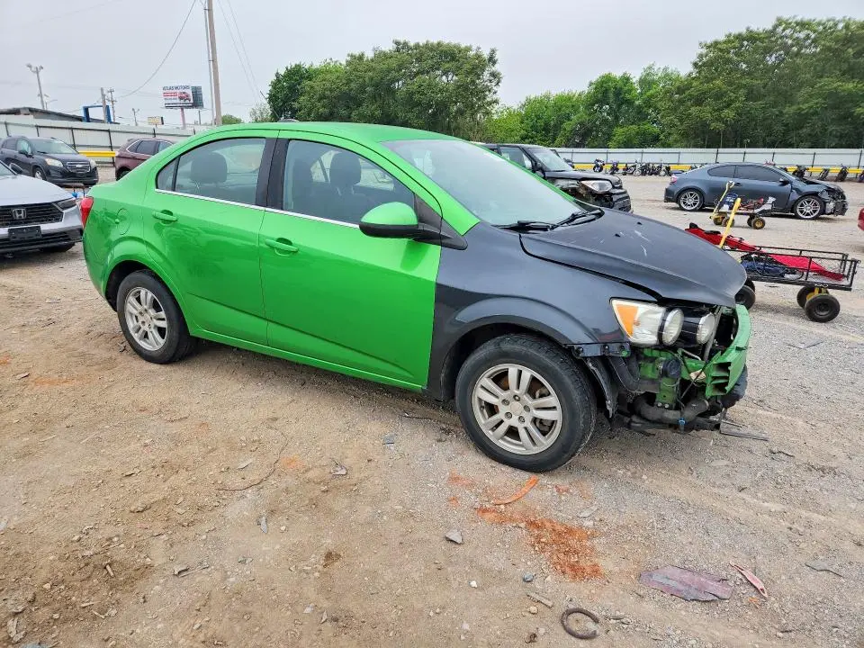 2016 CHEVROLET SONIC LT  