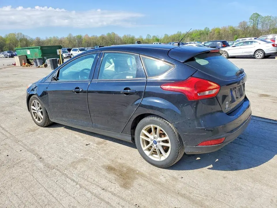 2017 FORD FOCUS SE  