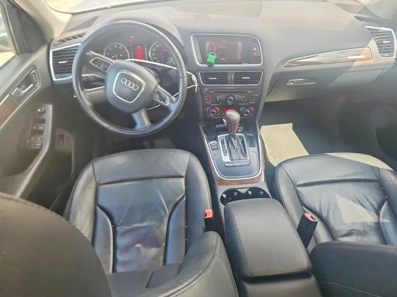 2010 AUDI Q5 PREMIUM PLUS  