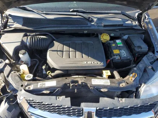 2016 DODGE GRAND CARAVAN SE  