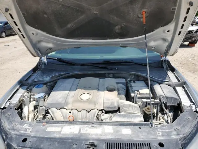 2013 VOLKSWAGEN PASSAT S  