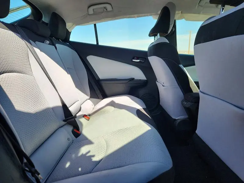 2019 TOYOTA PRIUS LE  