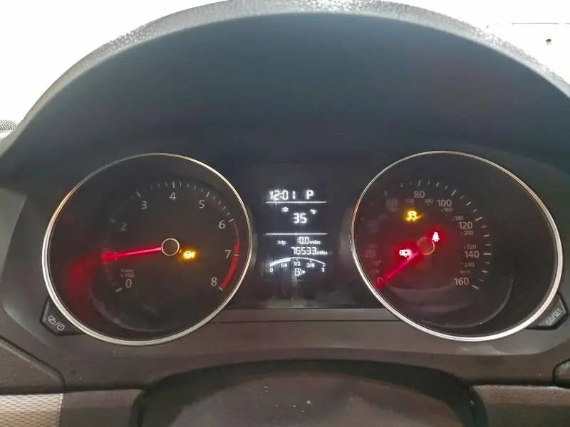 2015 VOLKSWAGEN JETTA SE  