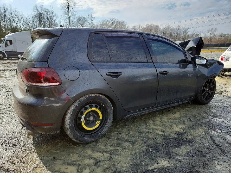 2013 VOLKSWAGEN GTI   