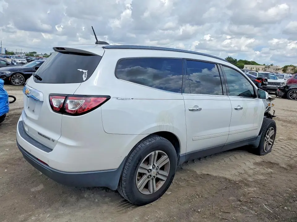 2016 CHEVROLET TRAVERSE LT  