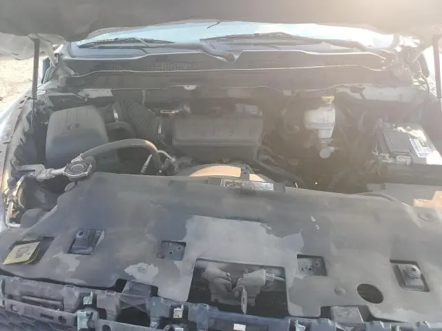 2013 RAM 1500 SLT  