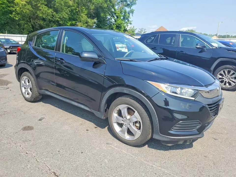 2021 HONDA HR-V LX  