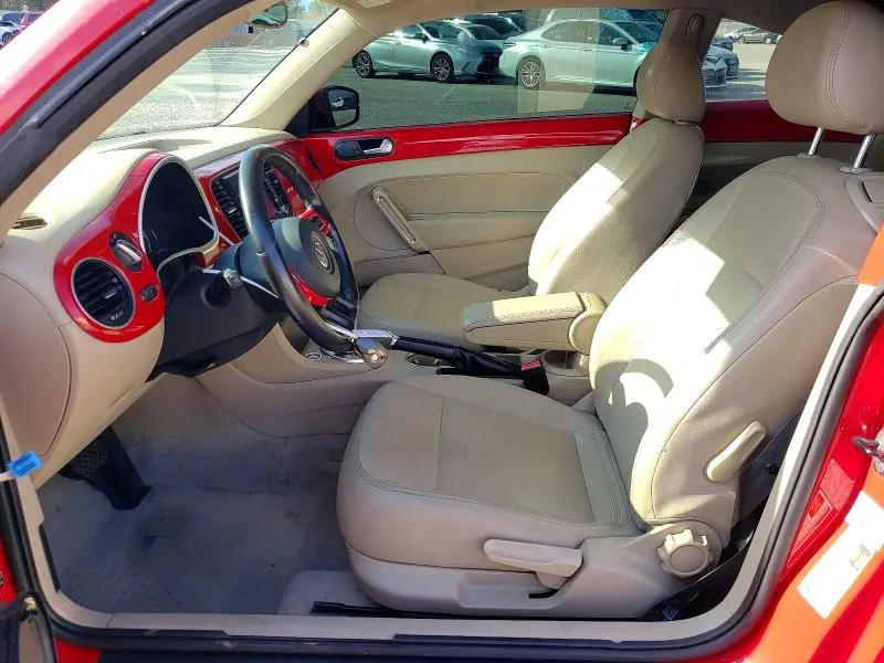 2013 VOLKSWAGEN BEETLE   