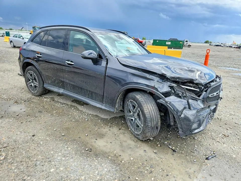 2023 MERCEDES-BENZ GLC 300 4MATIC  