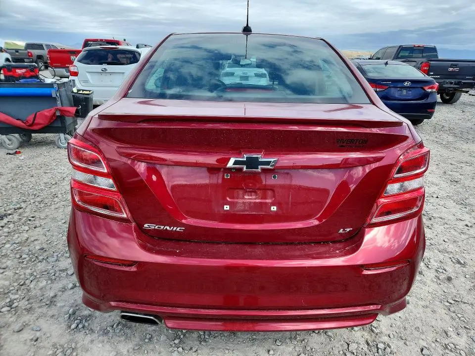 2018 CHEVROLET SONIC LT  