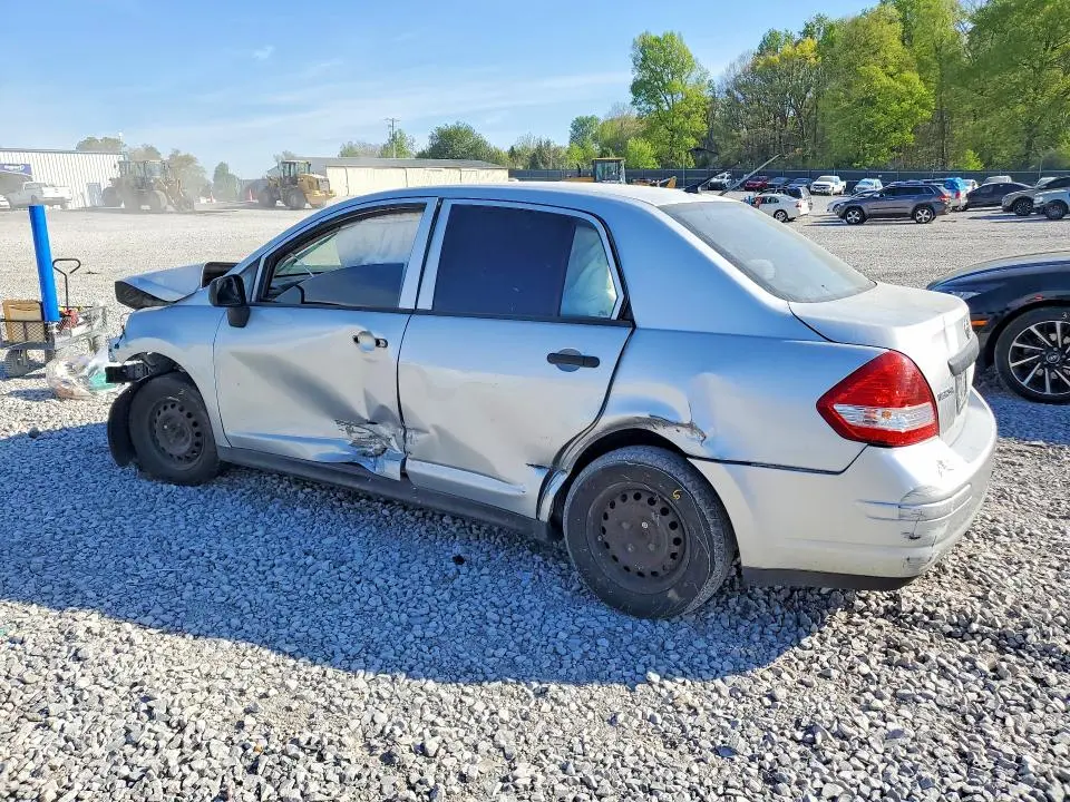 2010 NISSAN VERSA 1.6 BASE  