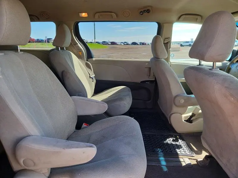 2011 TOYOTA SIENNA BASE 7-PASSENGER  