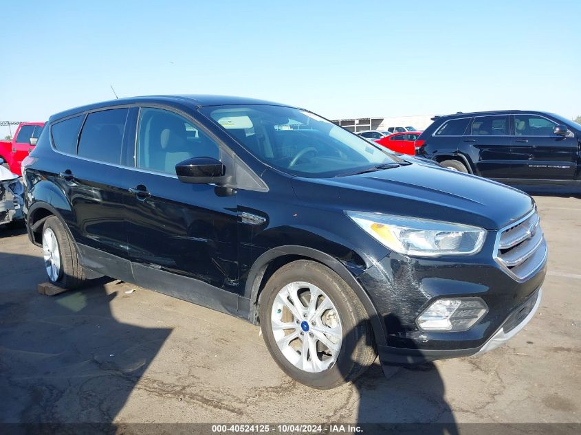 2017 FORD ESCAPE SE