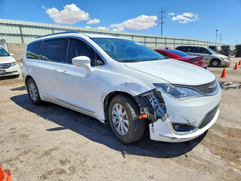 2018 CHRYSLER PACIFICA TOURING L PLUS  