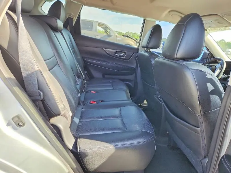 2015 NISSAN ROGUE SL  