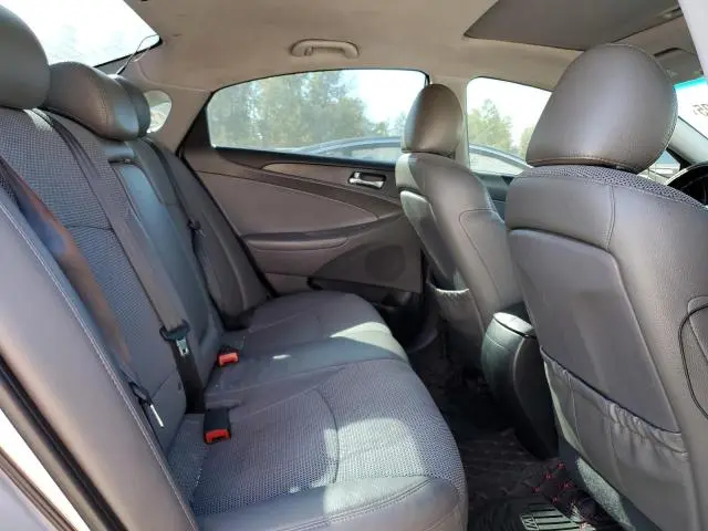 2013 HYUNDAI SONATA SE  