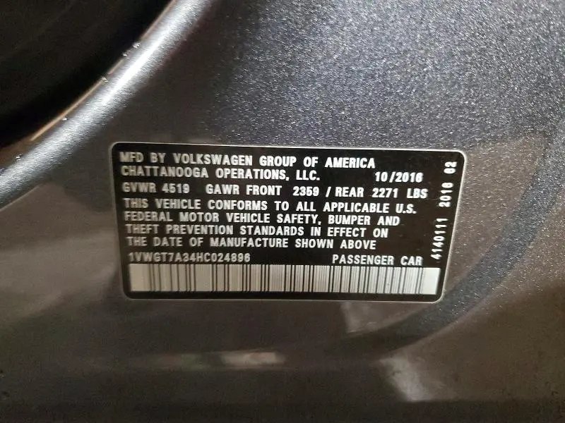 2017 VOLKSWAGEN PASSAT SE  