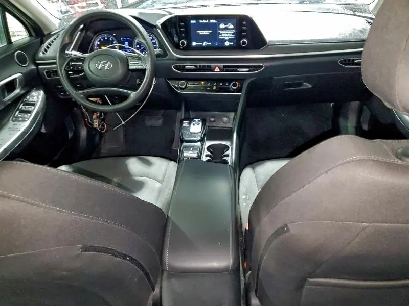2020 HYUNDAI SONATA SE  
