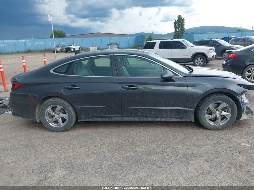 2022 HYUNDAI SONATA SE