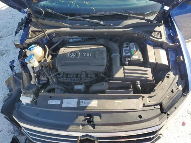 2017 VOLKSWAGEN PASSAT SE  