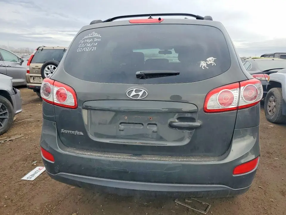2012 HYUNDAI SANTA FE GLS  