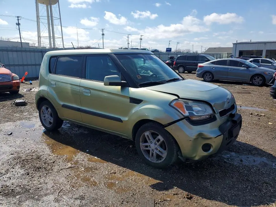 2010 KIA SOUL +  