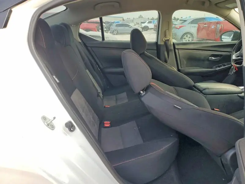 2024 NISSAN SENTRA SR  