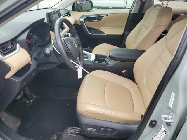 2020 TOYOTA RAV4 XLE PREMIUM