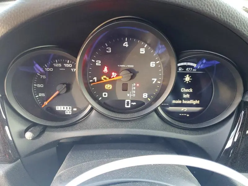 2020 PORSCHE MACAN   