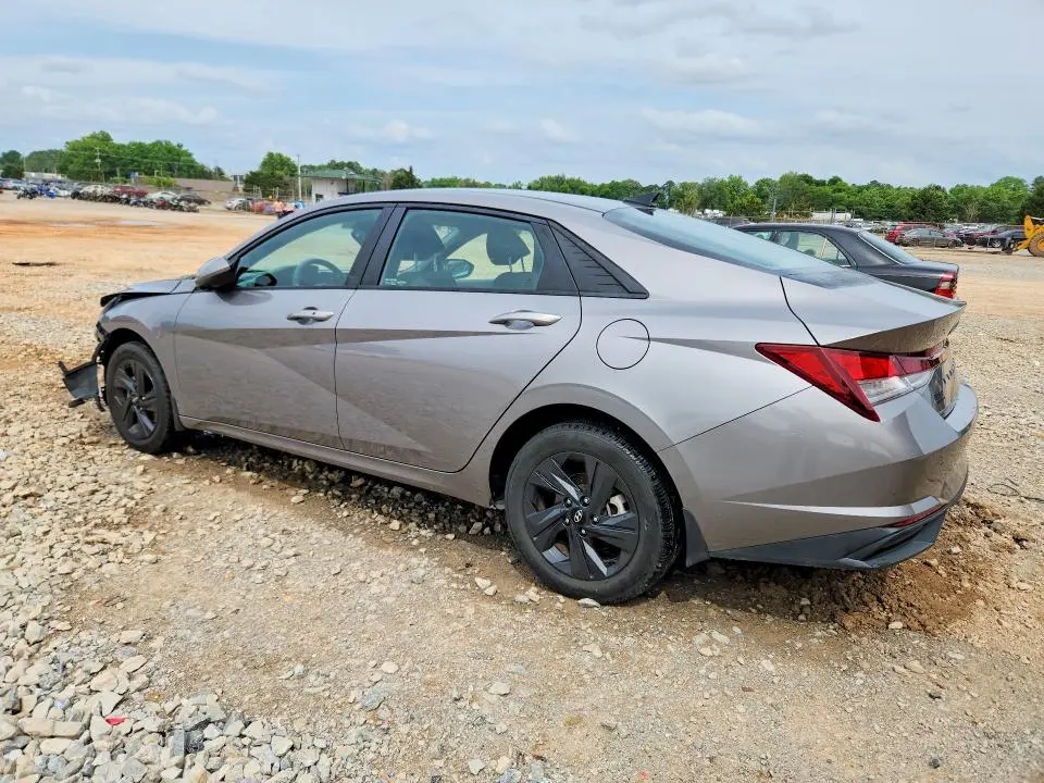 2022 HYUNDAI ELANTRA SEL  