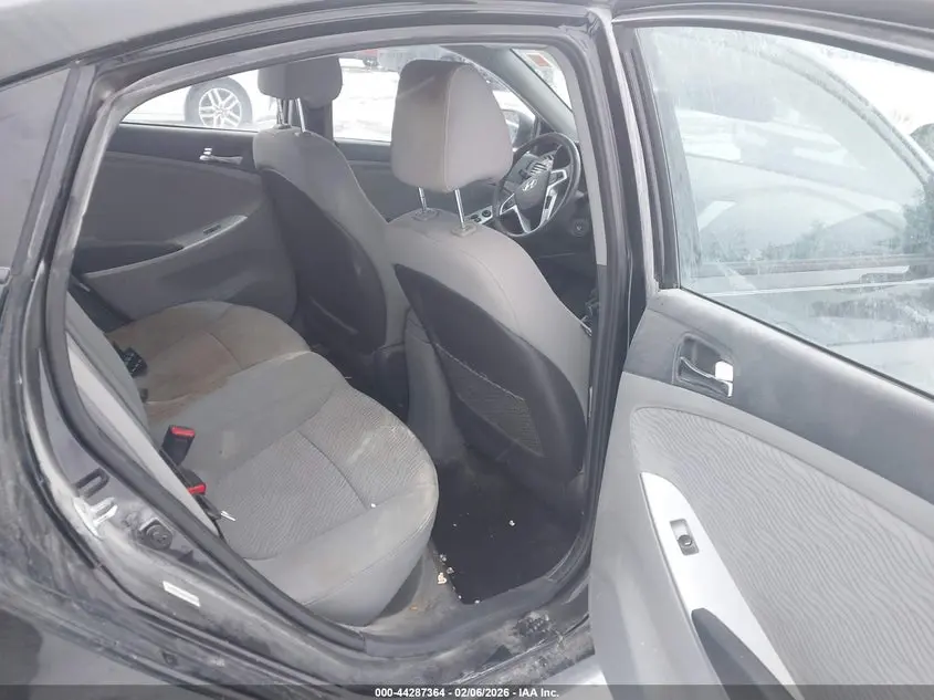 2013 HYUNDAI ACCENT GLS