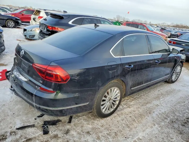 2017 VOLKSWAGEN PASSAT SE  