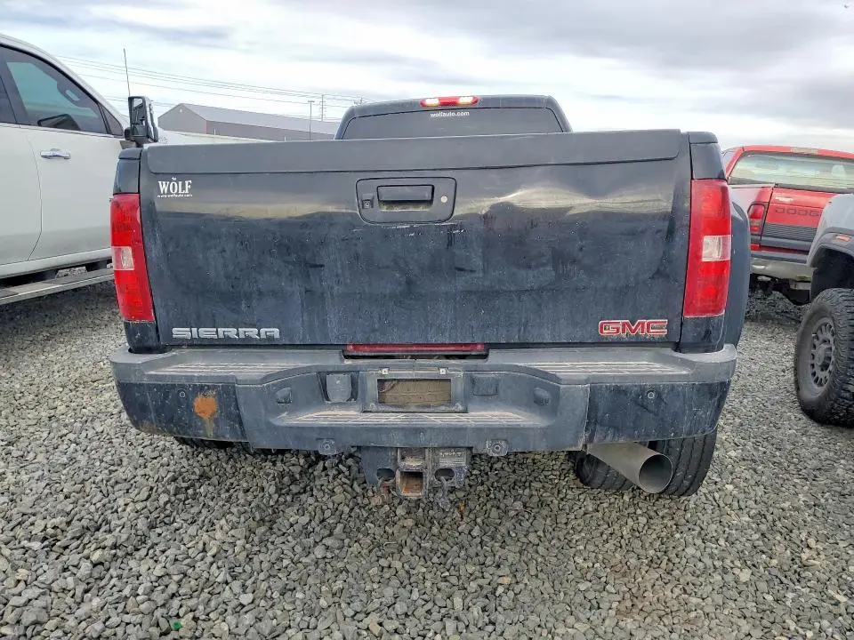 2013 GMC SIERRA K3500 DENALI  