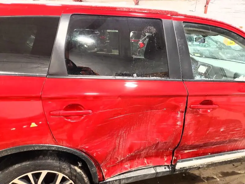 2018 MITSUBISHI OUTLANDER SE  