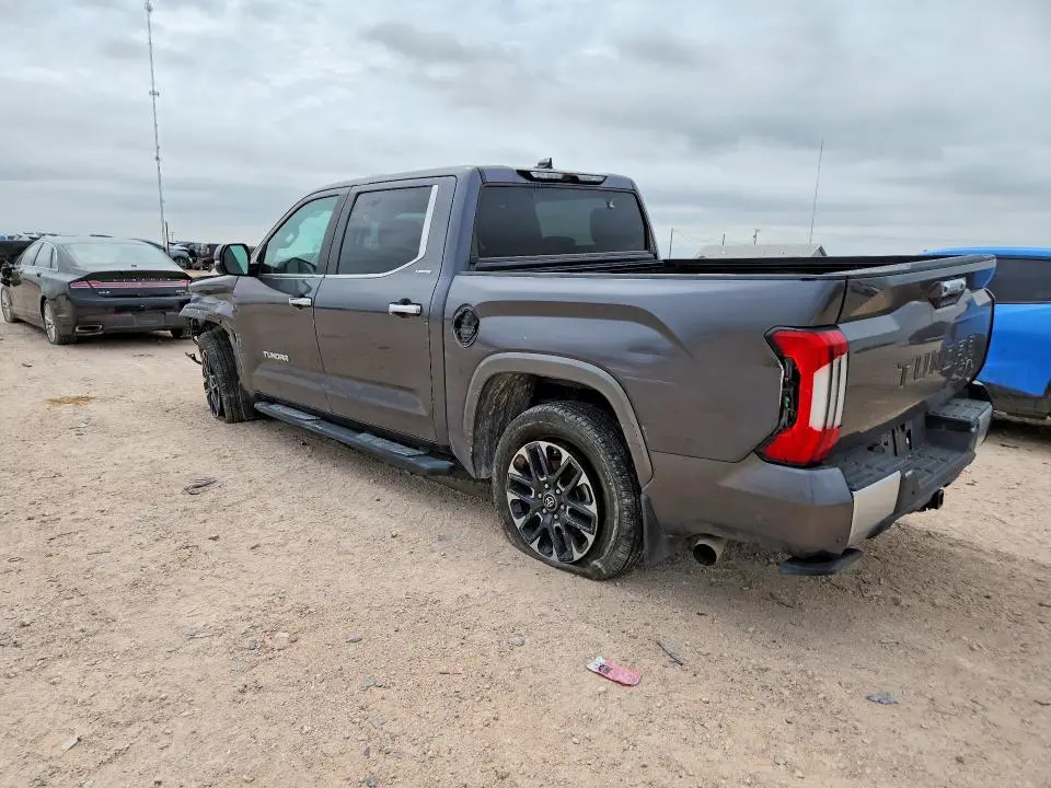 2025 TOYOTA TUNDRA CREWMAX LIMITED  