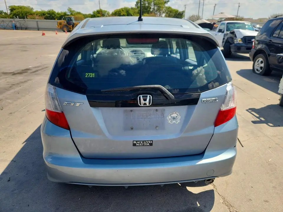 2011 HONDA FIT   