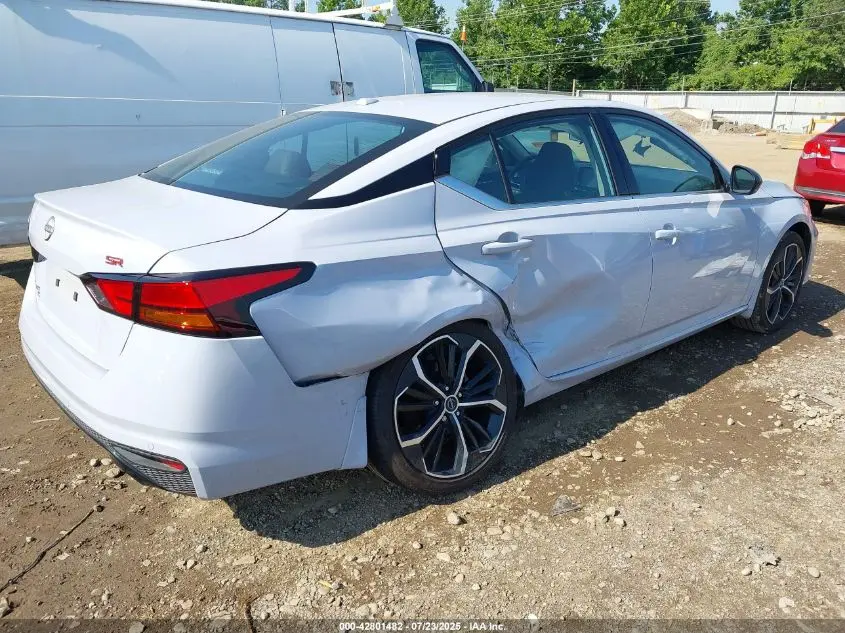 2025 NISSAN ALTIMA SR FWD