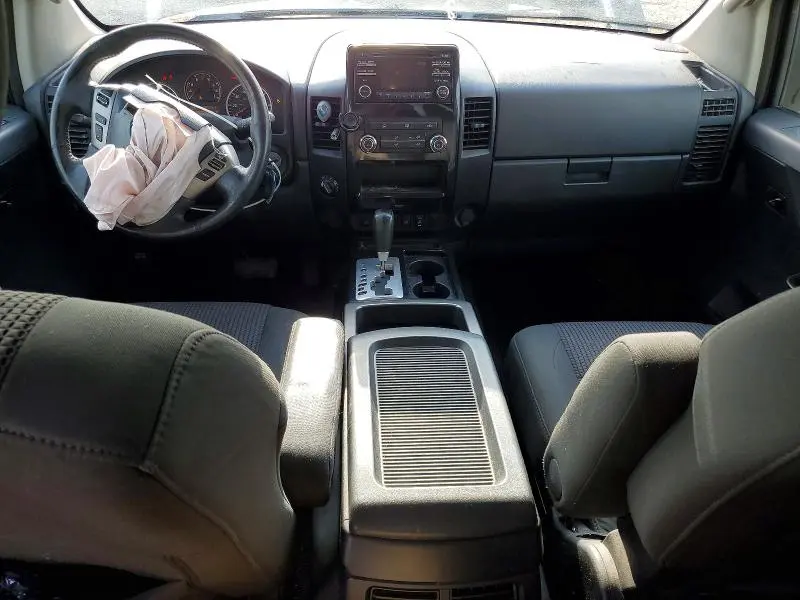 2014 NISSAN TITAN SV  
